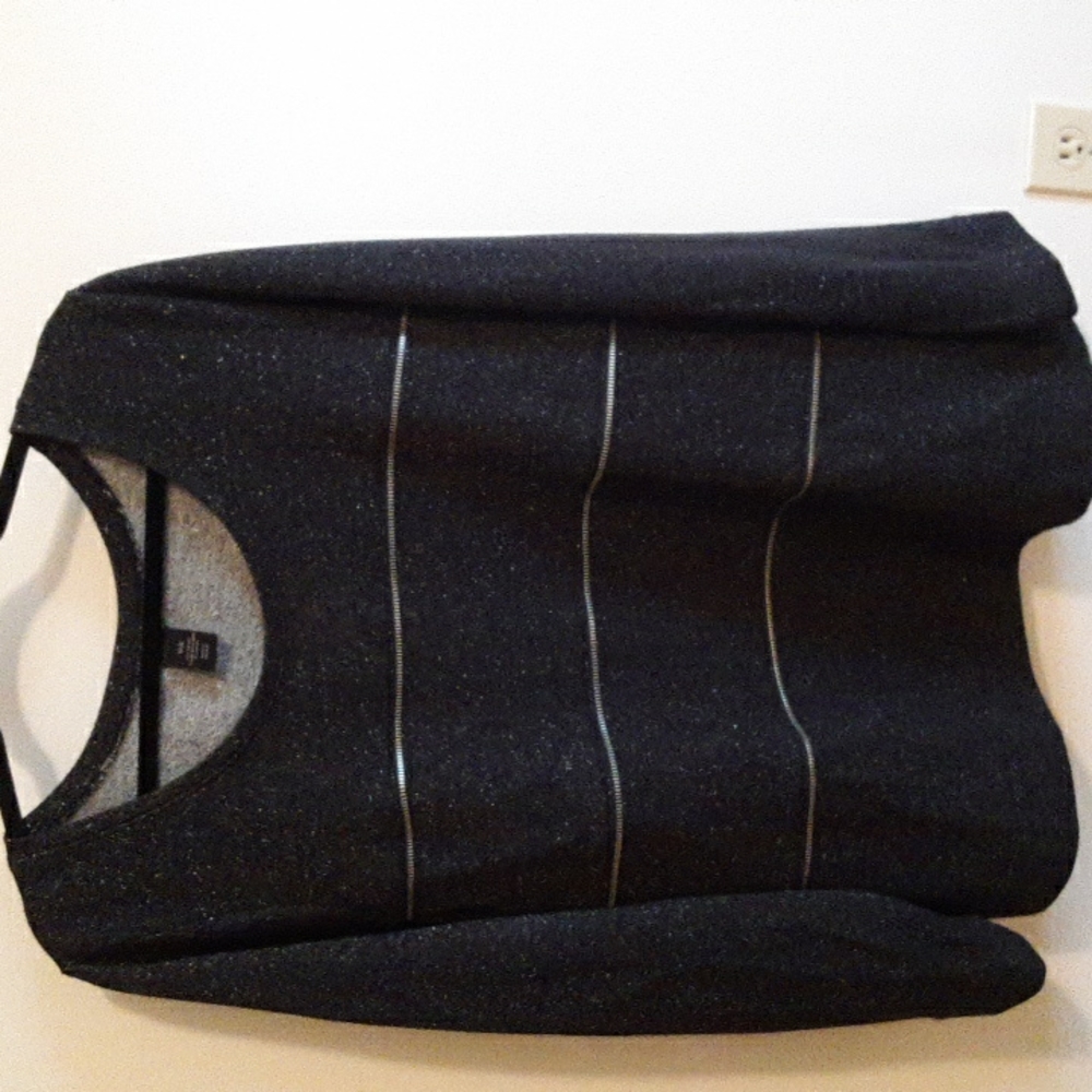 Very cool looking with slight sparkle with 3 zipper detail on front